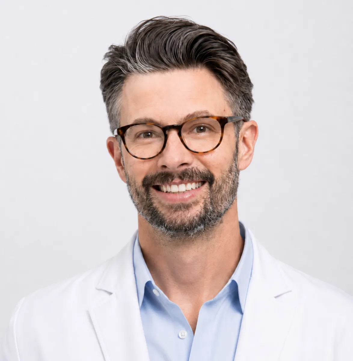 Professional photo of Zachary Mayer, DDS, MS